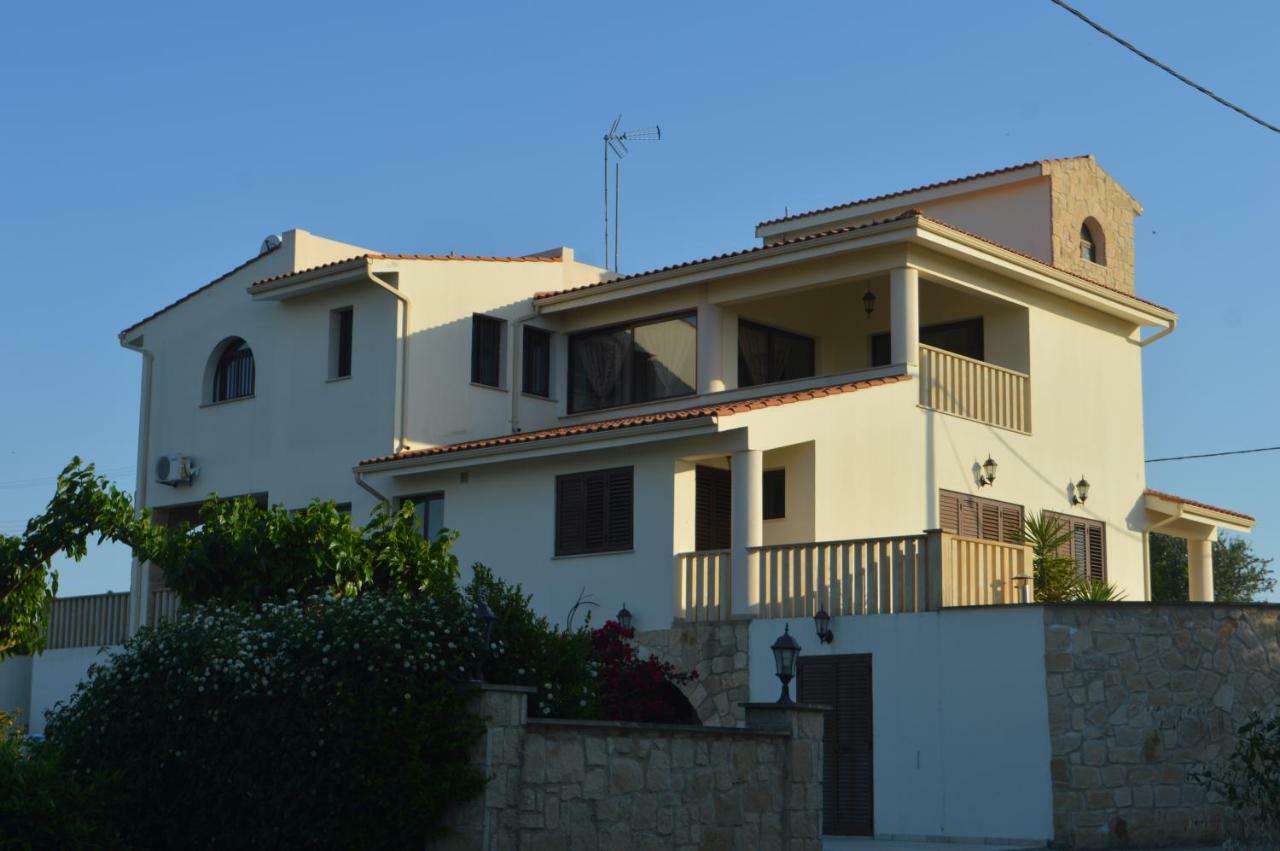 Agrepavli Lapithia Apartman